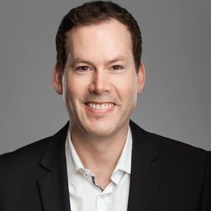 Meet your Posher, Casey